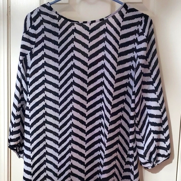 My Michelle Women's Blouse Size Medium - Picture 2 of 4